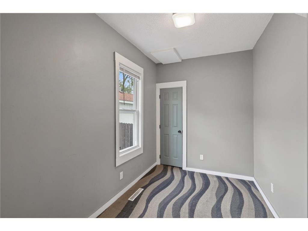 571 Front Avenue Saint Paul MN 55117 7061084 image16