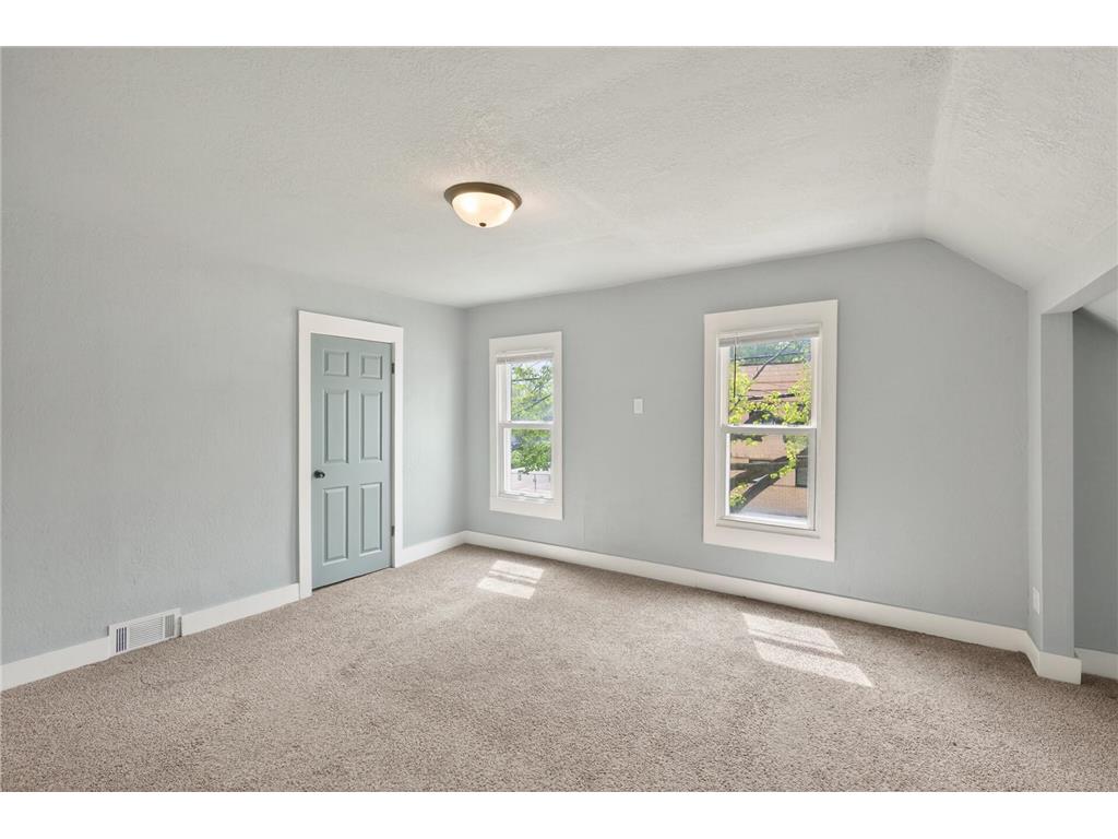 571 Front Avenue Saint Paul MN 55117 7061084 image20