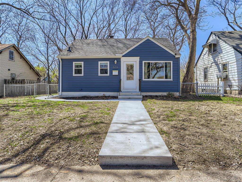 571 Pelham Boulevard Saint Paul MN 55104 6364217 image1