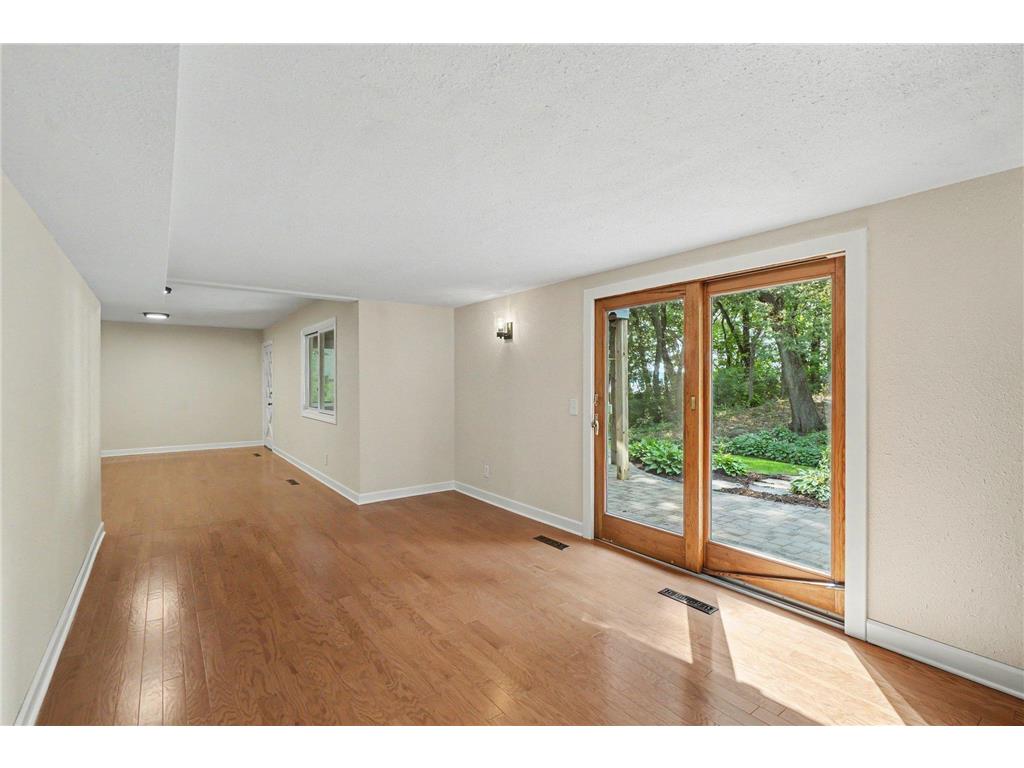 5710 Oakview Lane N Plymouth MN 55442 - Bass Lake 7104149 image24