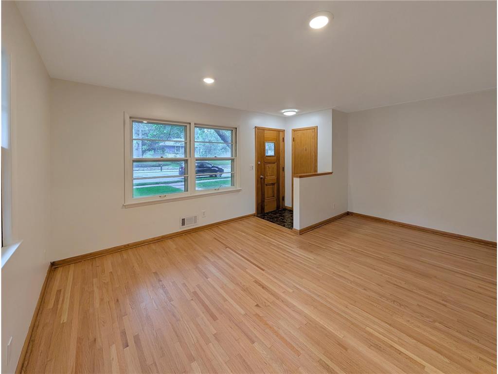 5711 Xerxes Avenue S Minneapolis MN 55410 7070085 image6