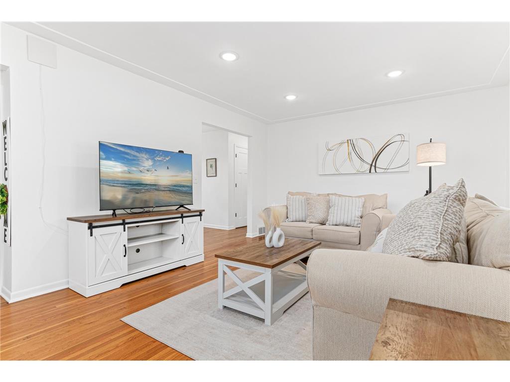 5712 40th Avenue S Minneapolis MN 55417 7027257 image2