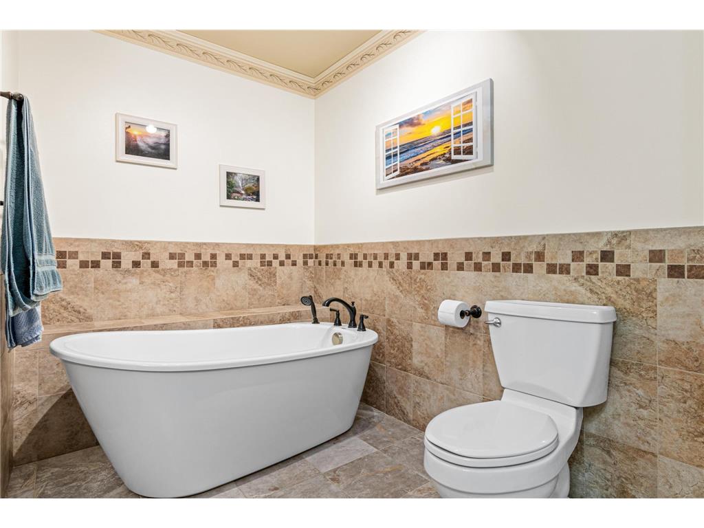 5712 Royal Oaks Drive Shoreview MN 55126 7048977 image20