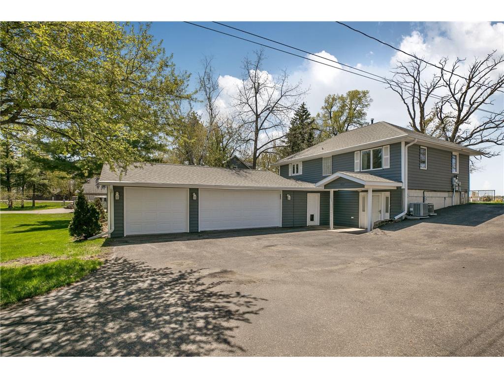 5715 Imhoff Avenue SW Howard Lake MN 55349 - Howard 7065225 image1