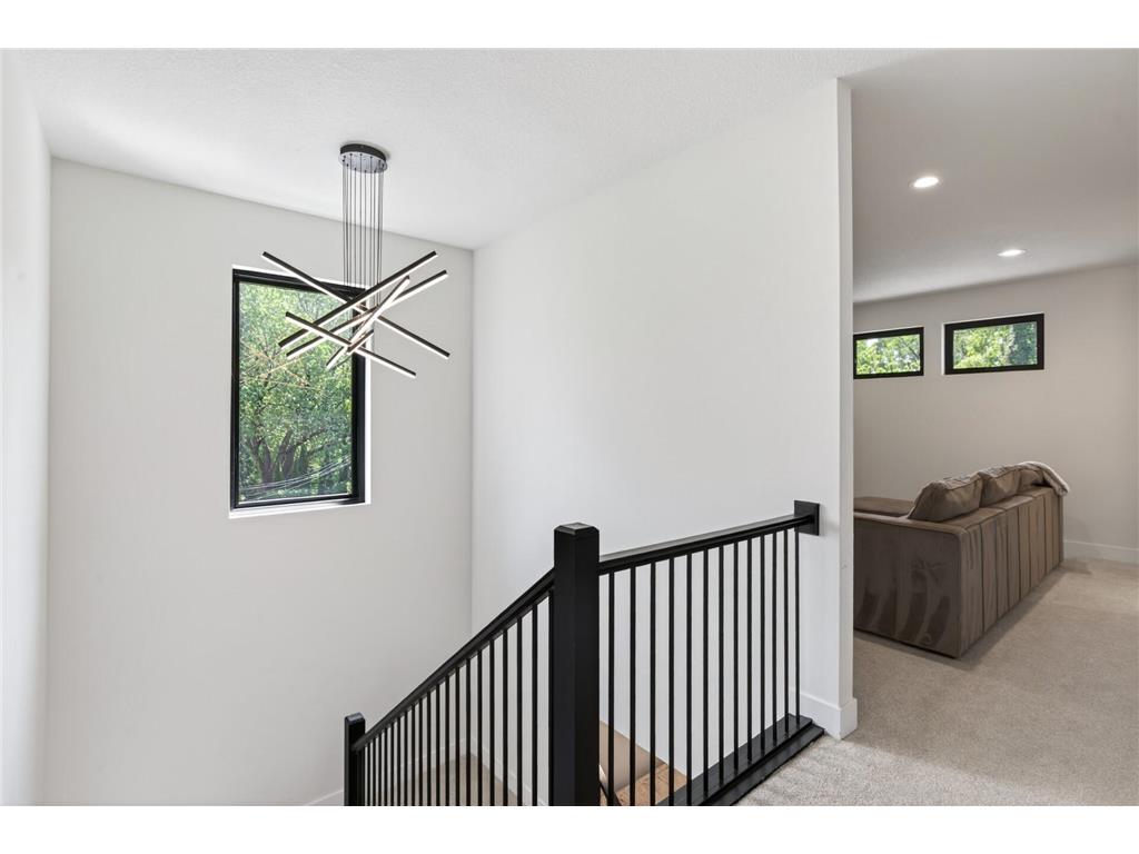 5717 W 68th Street Edina MN 55439 7081032 image25