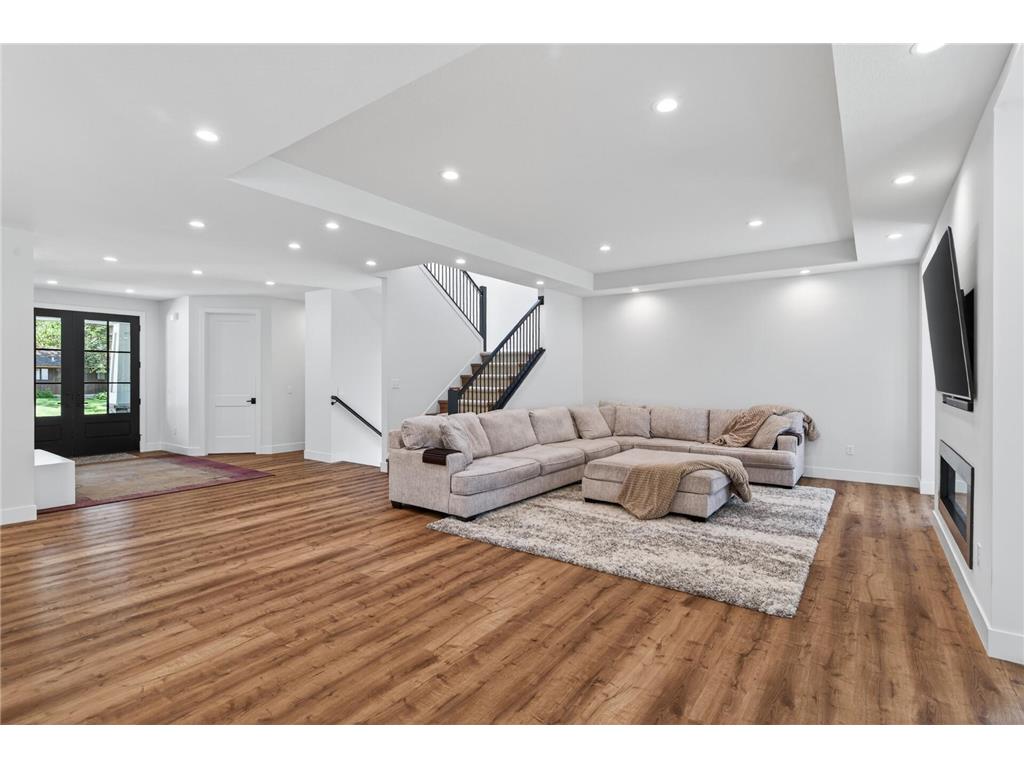5717 W 68th Street Edina MN 55439 7081032 image7