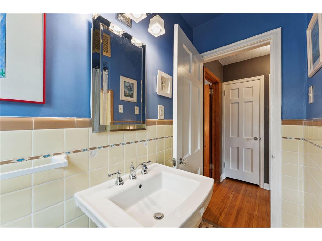 5718 13th Avenue S Minneapolis MN 55417 7063897 image19