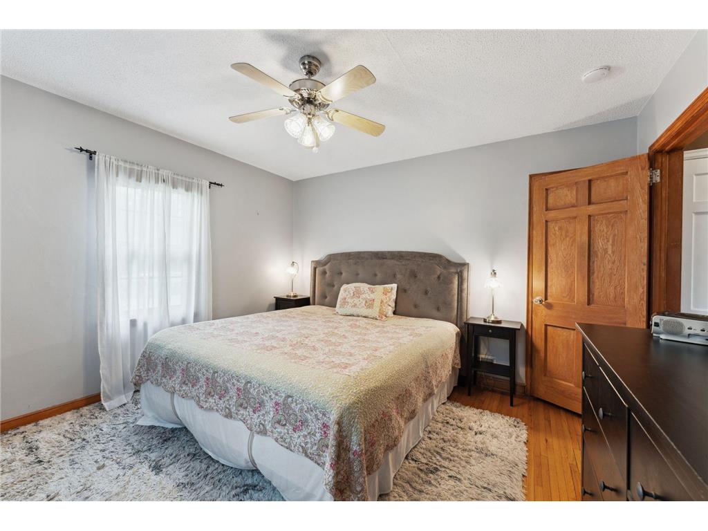 5718 13th Avenue S Minneapolis MN 55417 7063897 image21