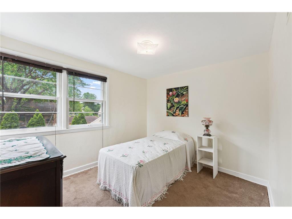 5718 13th Avenue S Minneapolis MN 55417 7063897 image24