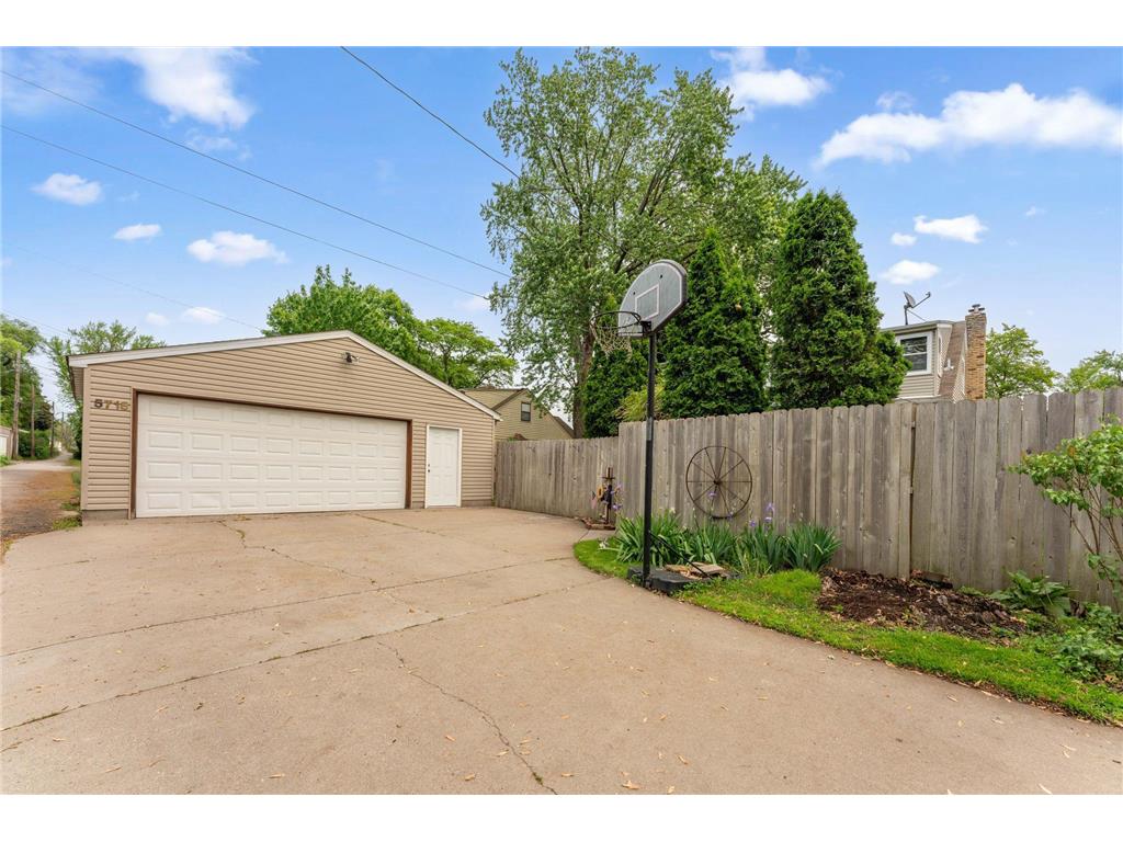 5718 13th Avenue S Minneapolis MN 55417 7063897 image56
