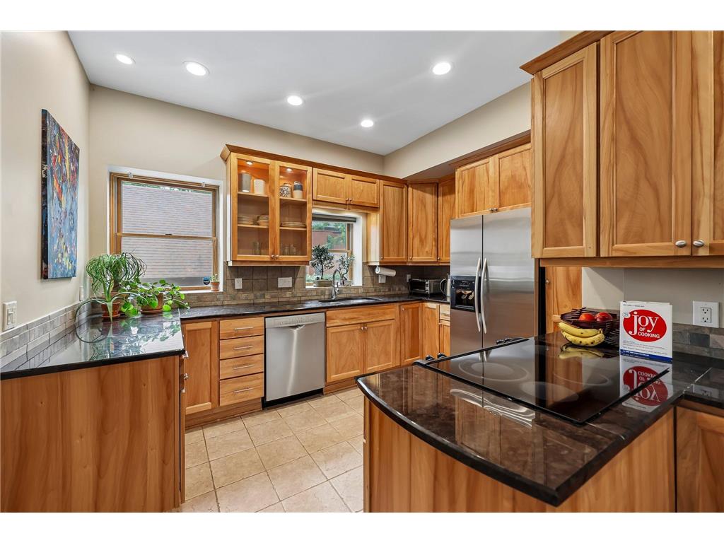 572 Dayton Avenue Saint Paul MN 55102 7104057 image22