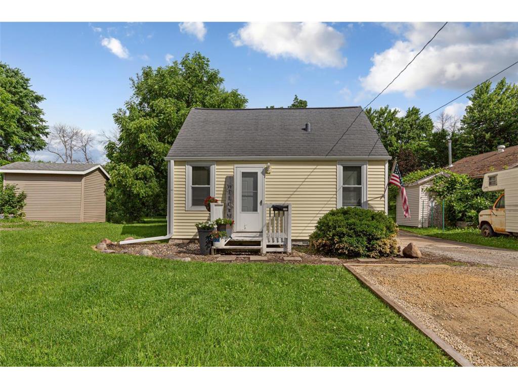 572 NE Mineral Sp Road Owatonna MN 55060 6747003 image1