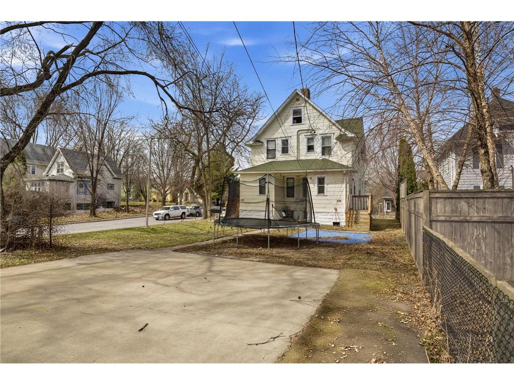 572 Ottawa Avenue Saint Paul MN 55107 7074176 image13