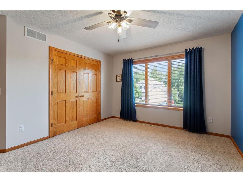 5721 103rd Avenue N Brooklyn Park MN 55443 7085815 image30
