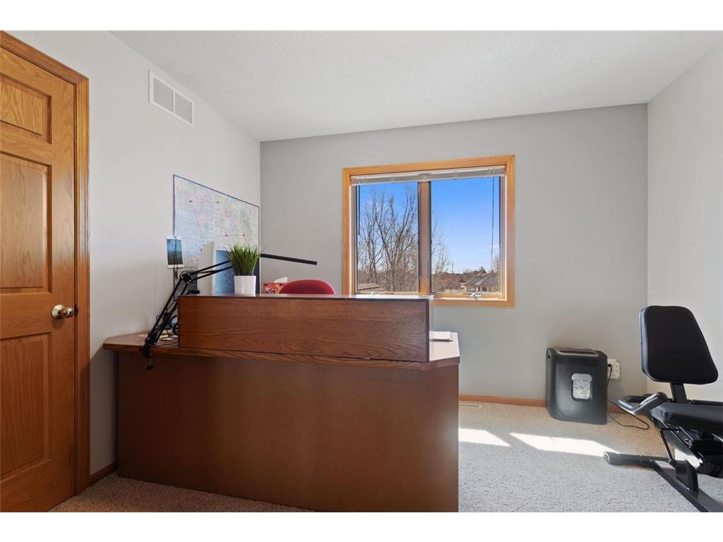 5721 103rd Avenue N Brooklyn Park MN 55443 7085815 image32