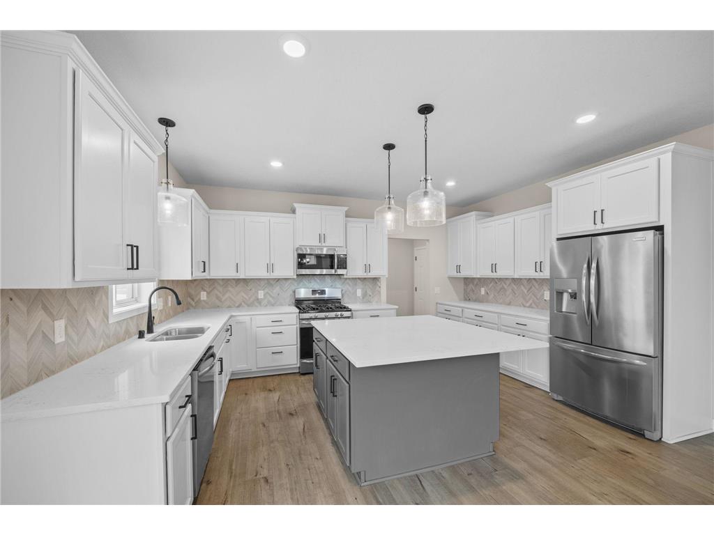 5721 Upper 179th Street W Lakeville MN 55044 6514068 image1