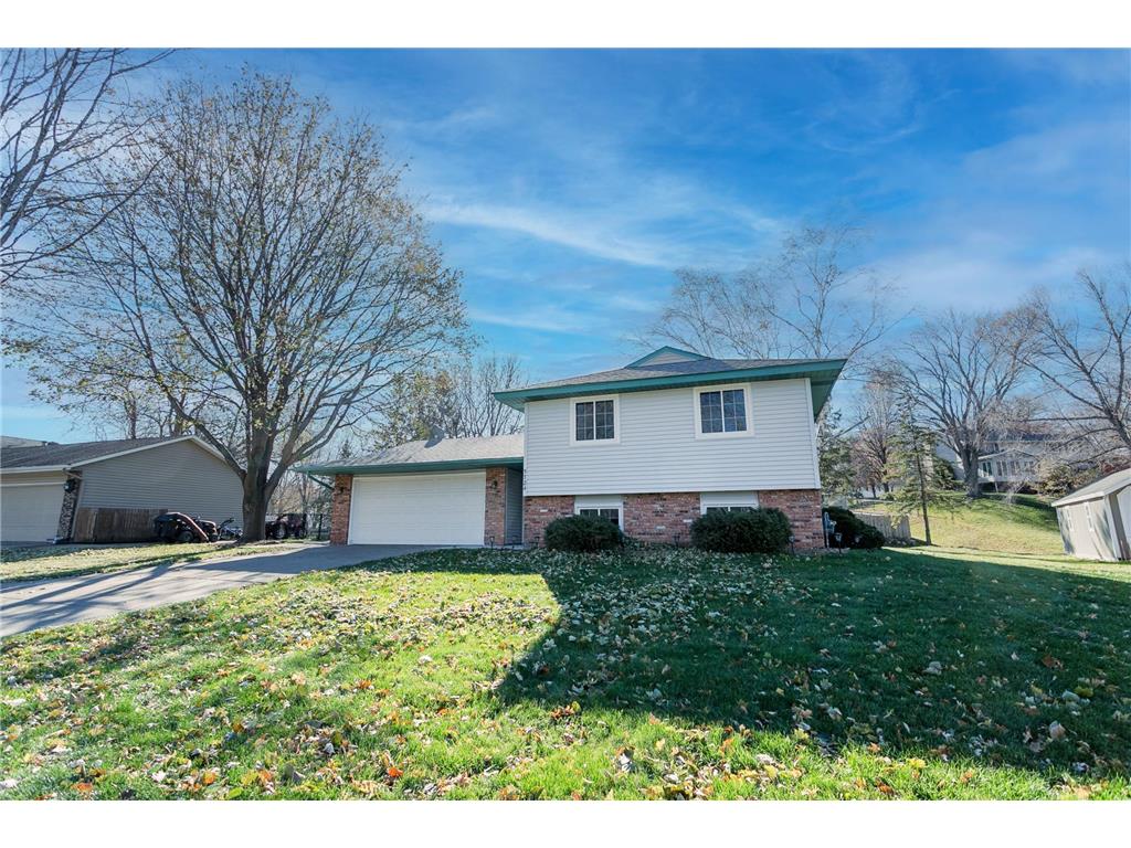 5724 138th Street W Apple Valley MN 55124 6461642 image1