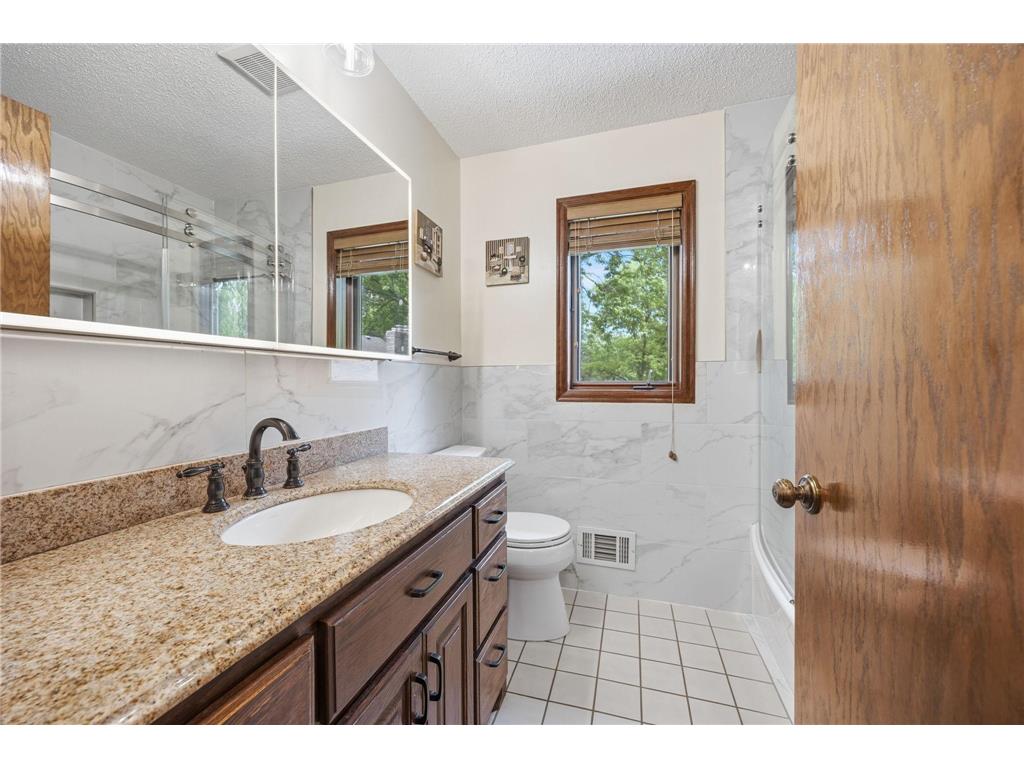 5724 Auto Club Circle Bloomington MN 55437 7080307 image12