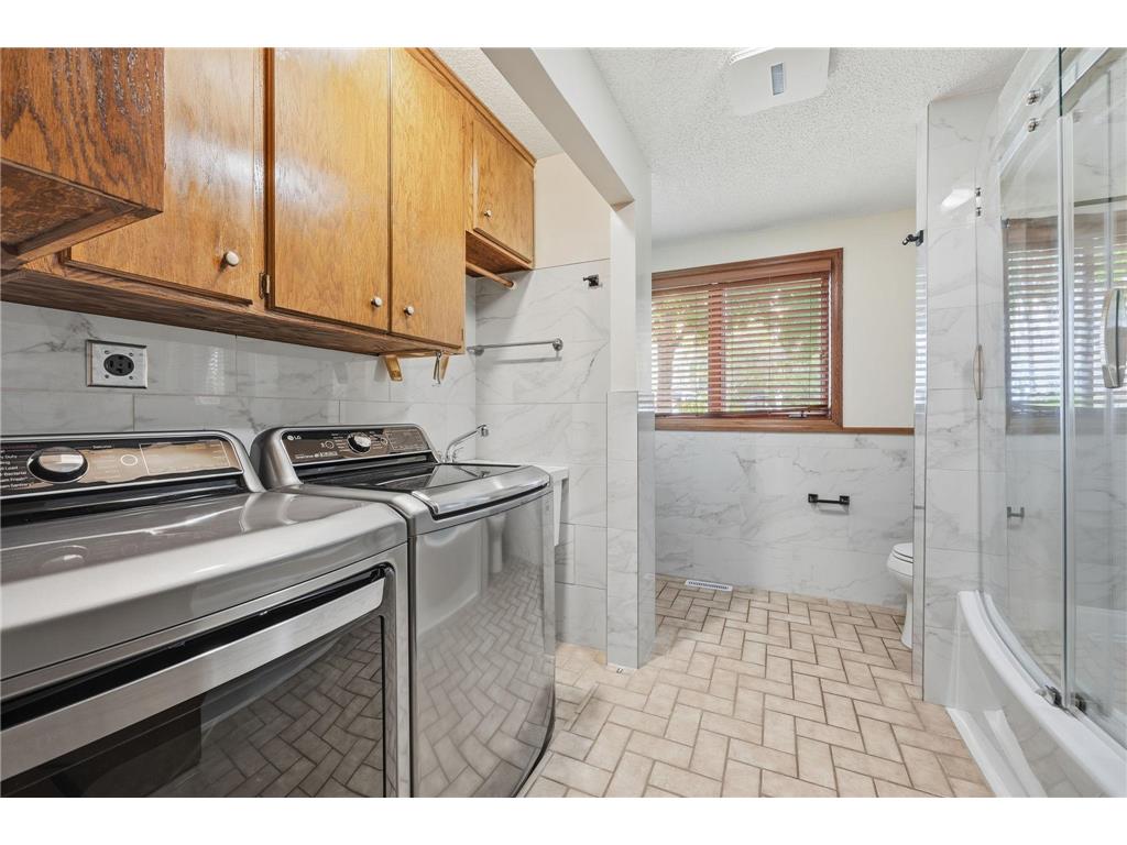 5724 Auto Club Circle Bloomington MN 55437 7080307 image16