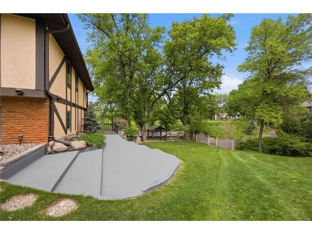 5724 Auto Club Circle Bloomington MN 55437 7080307 image26