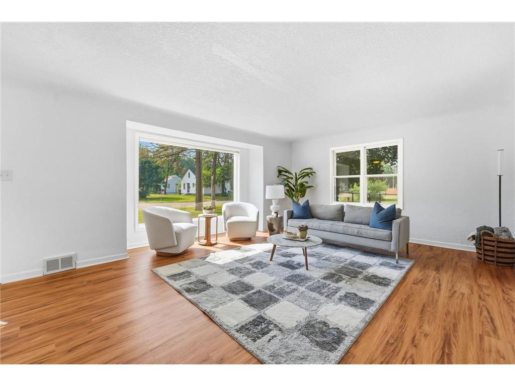5724 Hampshire Avenue N Crystal MN 55428 7070336 image2