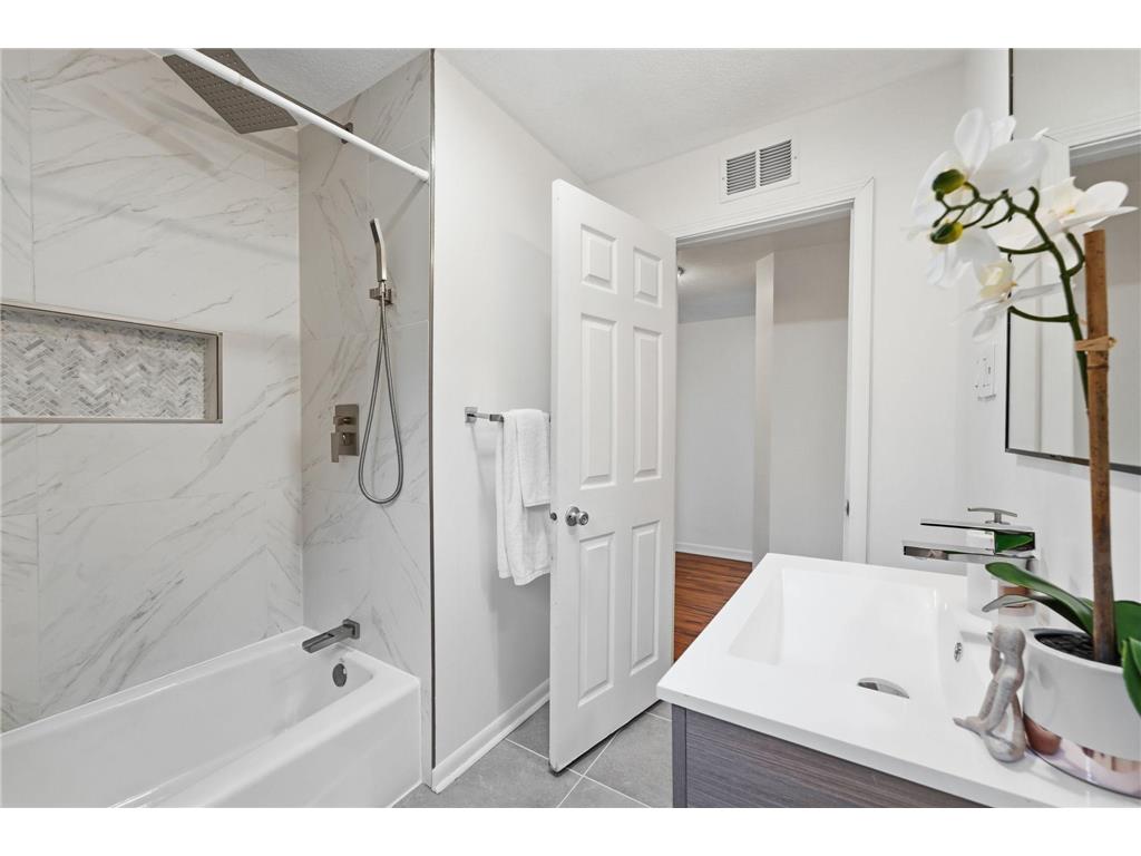 5724 Hampshire Avenue N Crystal MN 55428 7070336 image20