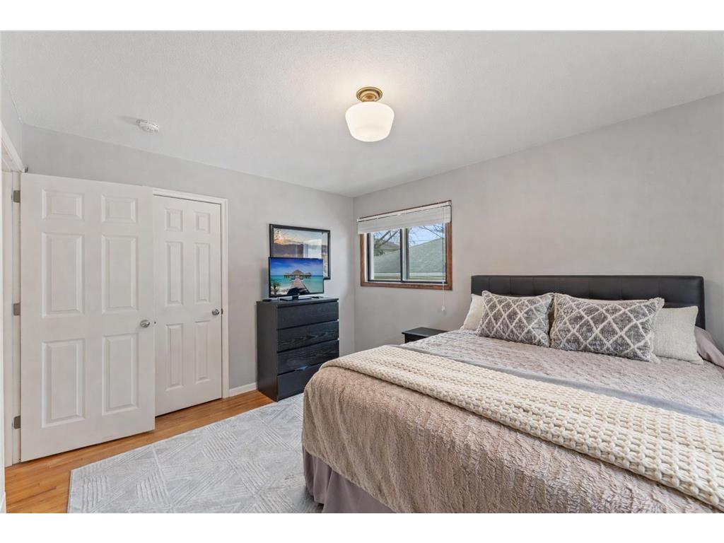 5725 Xerxes Avenue S Minneapolis MN 55410 7027407 image11