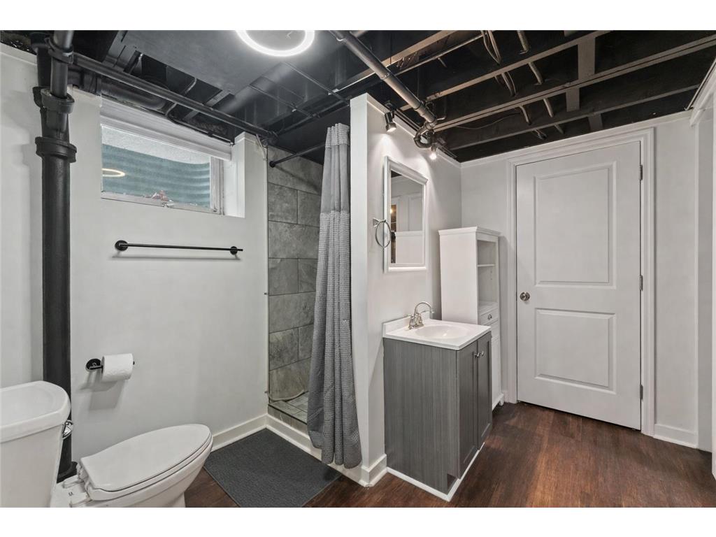 5725 Xerxes Avenue S Minneapolis MN 55410 7027407 image23