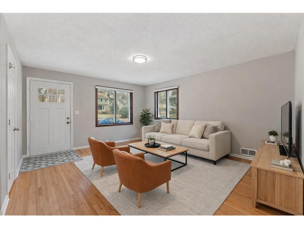 5725 Xerxes Avenue S Minneapolis MN 55410 7027407 image25