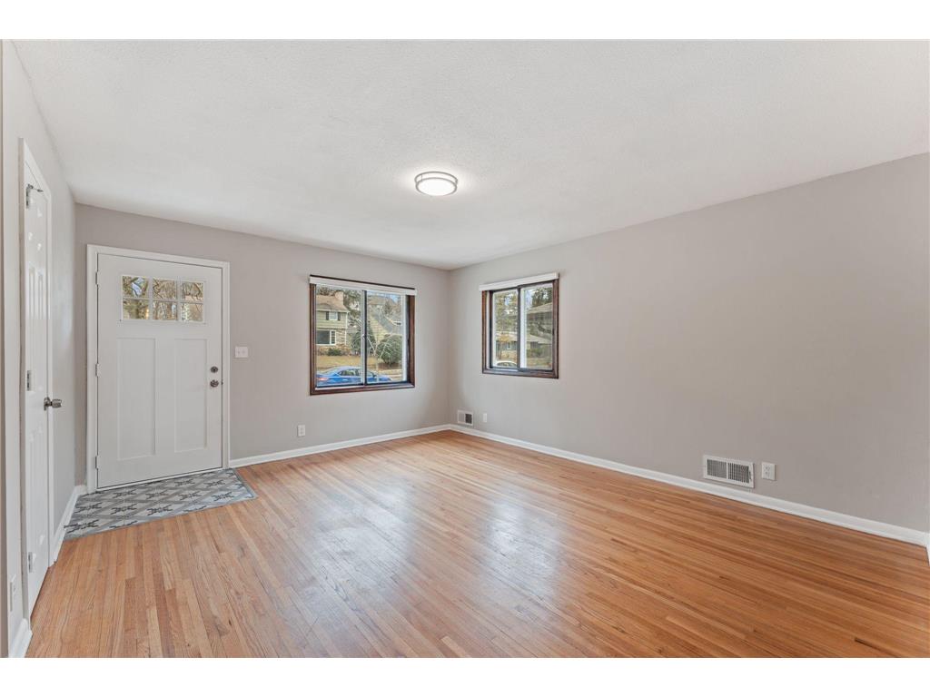 5725 Xerxes Avenue S Minneapolis MN 55410 7027407 image26