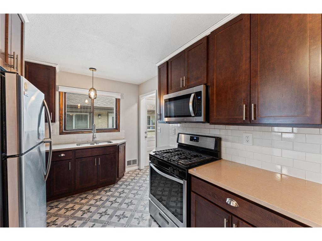 5725 Xerxes Avenue S Minneapolis MN 55410 7027407 image29