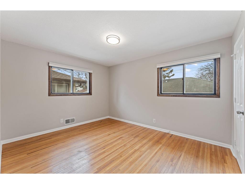 5725 Xerxes Avenue S Minneapolis MN 55410 7027407 image35