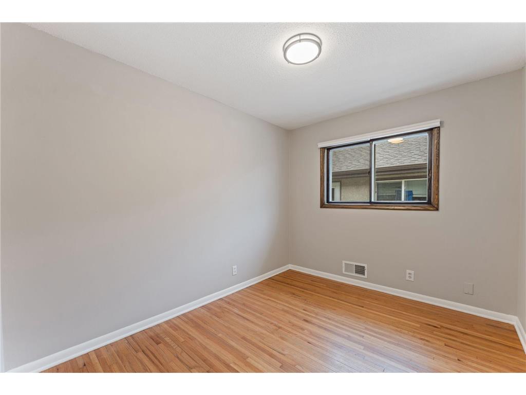 5725 Xerxes Avenue S Minneapolis MN 55410 7027407 image38