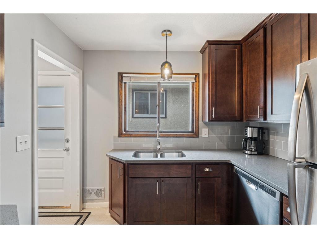 5725 Xerxes Avenue S Minneapolis MN 55410 7027407 image6