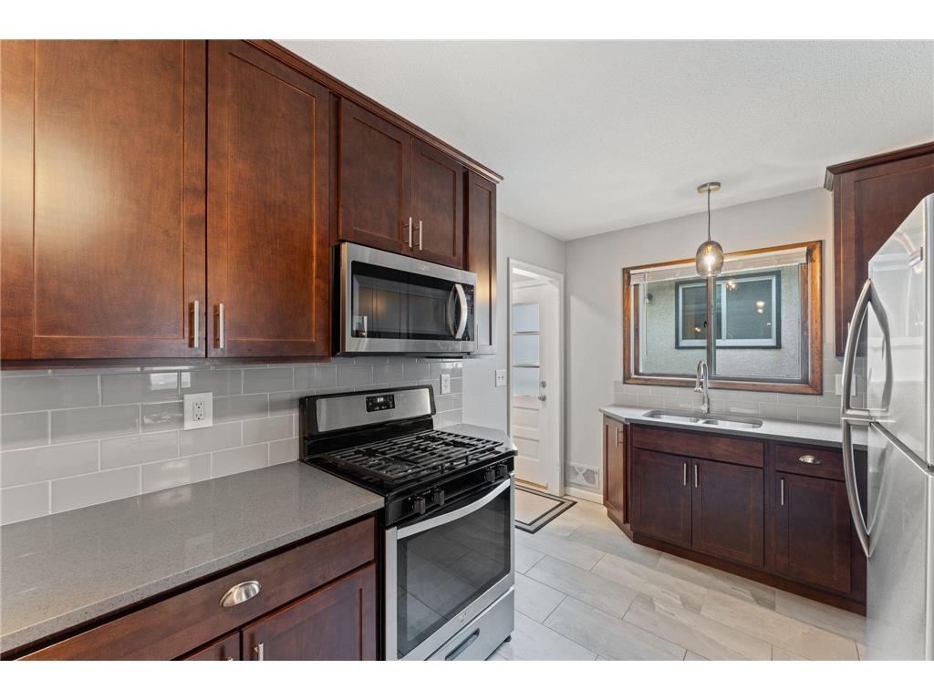 5725 Xerxes Avenue S Minneapolis MN 55410 7027407 image7