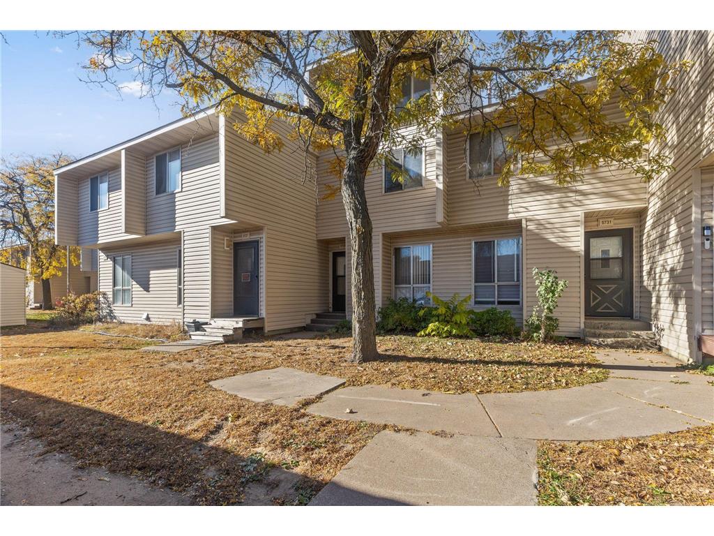 5729 80th Avenue N Brooklyn Park MN 55443 6802345 image1