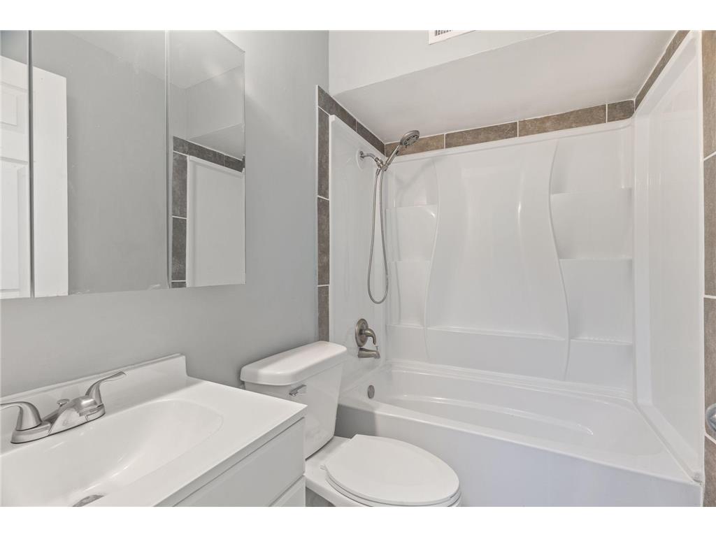 5729 80th Avenue N Brooklyn Park MN 55443 6802345 image15