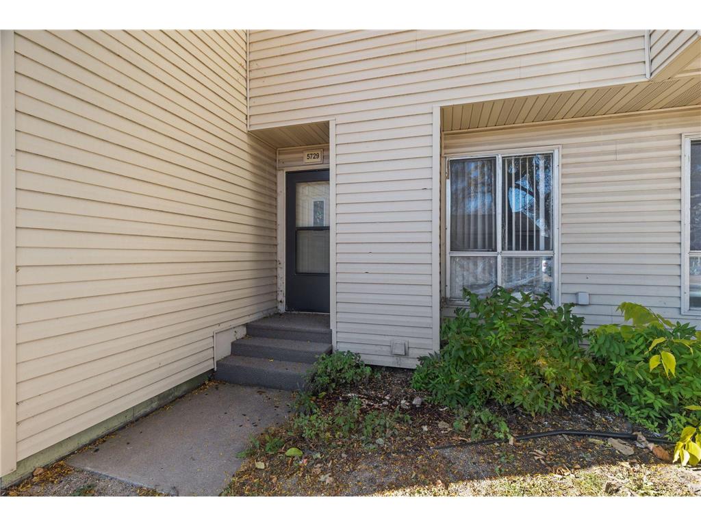 5729 80th Avenue N Brooklyn Park MN 55443 6802345 image2