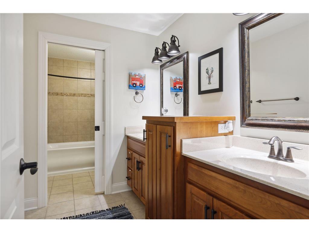 5729 Linden Avenue N Lake Elmo MN 55042 7079282 image34