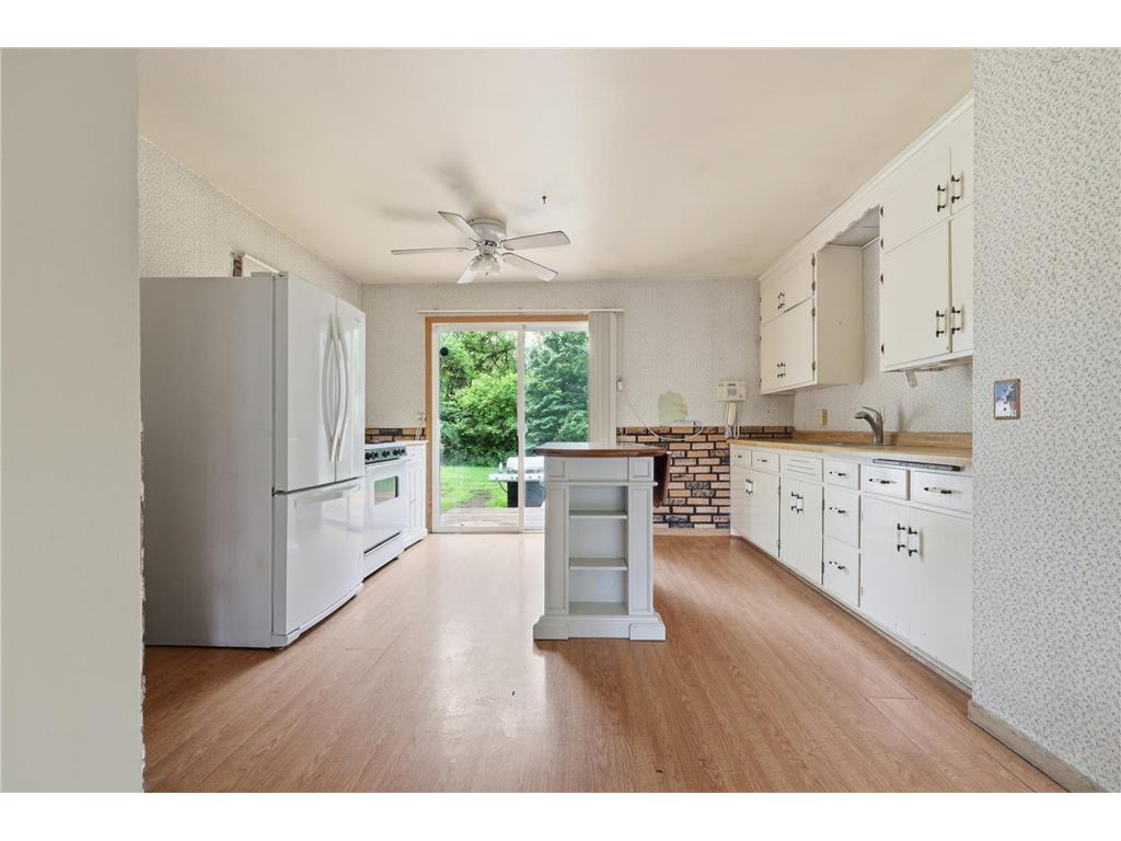 5732 Adair Avenue N Crystal MN 55429 7088640 image2