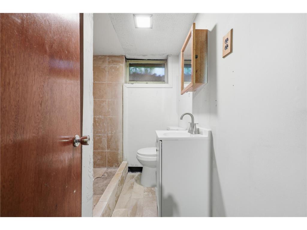 5732 Adair Avenue N Crystal MN 55429 7088640 image20