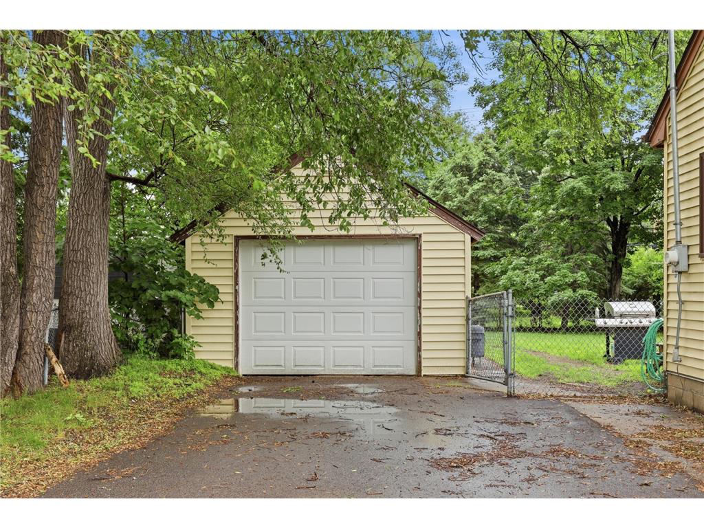 5732 Adair Avenue N Crystal MN 55429 7088640 image21