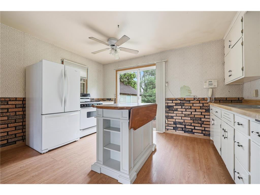 5732 Adair Avenue N Crystal MN 55429 7088640 image3