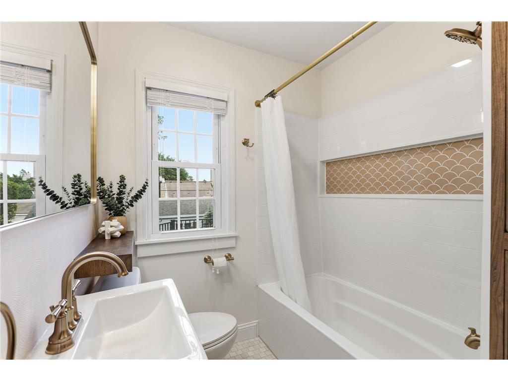 5732 Dupont Avenue S Minneapolis MN 55419 7081389 image16