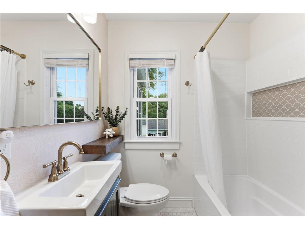 5732 Dupont Avenue S Minneapolis MN 55419 7081389 image17