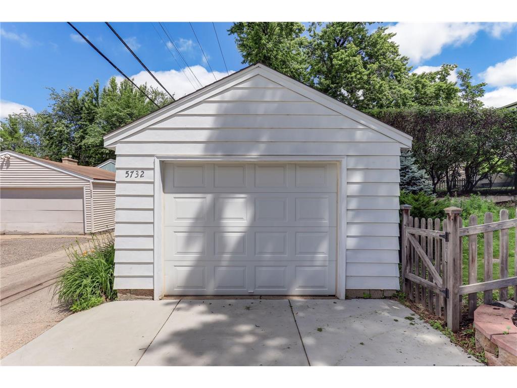 5732 Dupont Avenue S Minneapolis MN 55419 7081389 image40