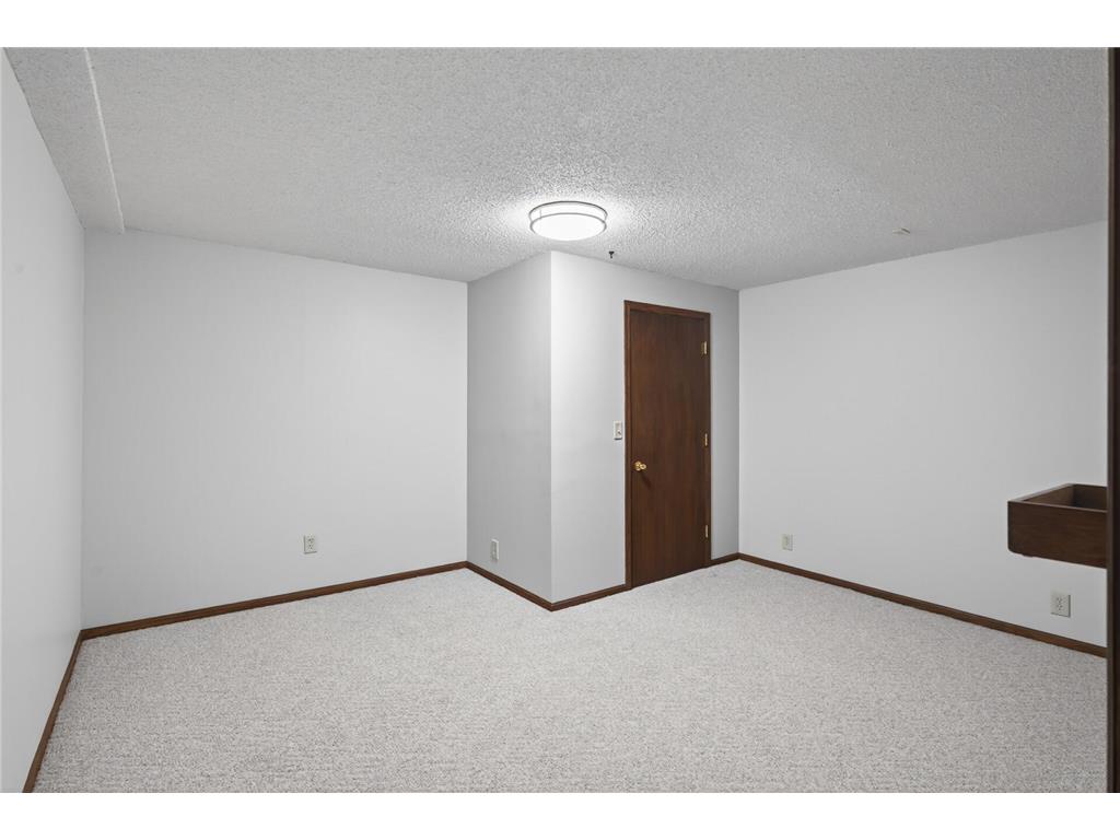 5737 N Highlands Court Lake Elmo MN 55042 7075547 image39