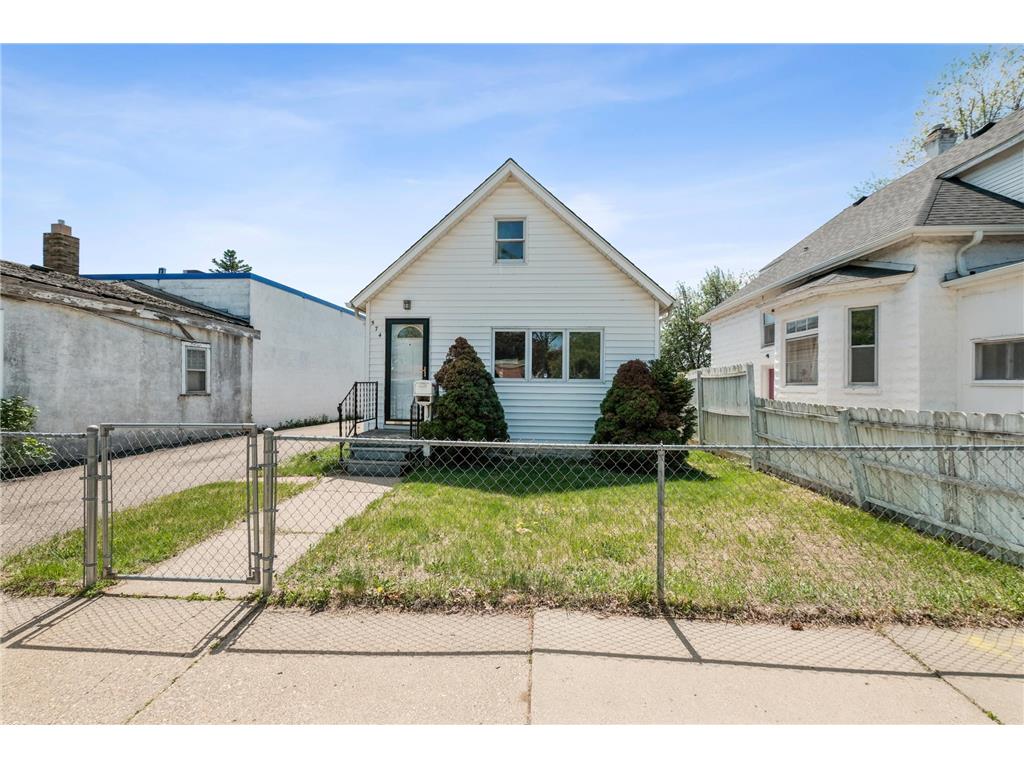 574 Burgess Street Saint Paul MN 55103 6684007 image1