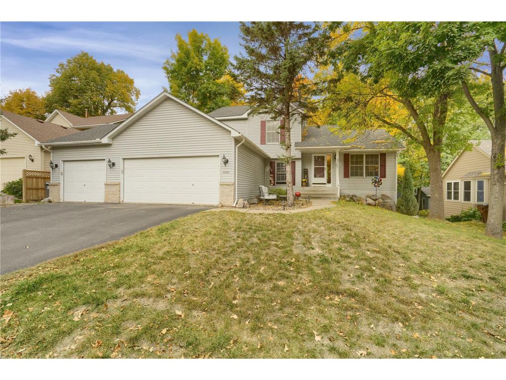 5740 Dufferin Drive, Savage, MN 55378 MLS 6311523 Edina Realty
