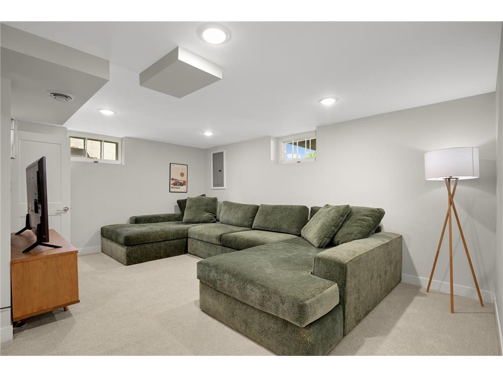 5741 13th Avenue S Minneapolis MN 55417 7078344 image42